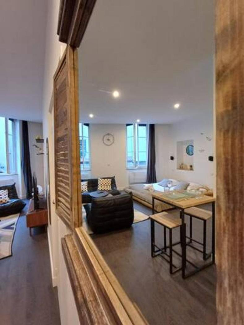 Le Sainte Claire - Majord'Home Annecy Centre Buitenkant foto